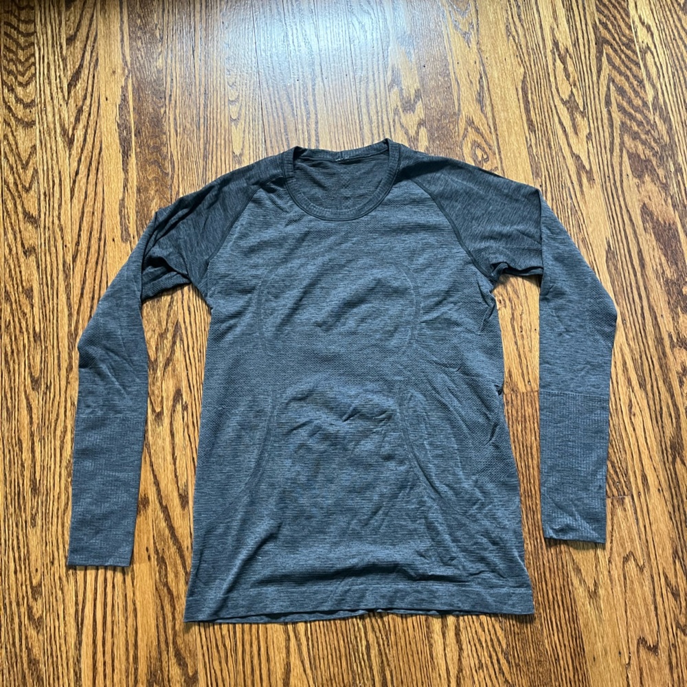 Lululemon swiftly tech long sleeve